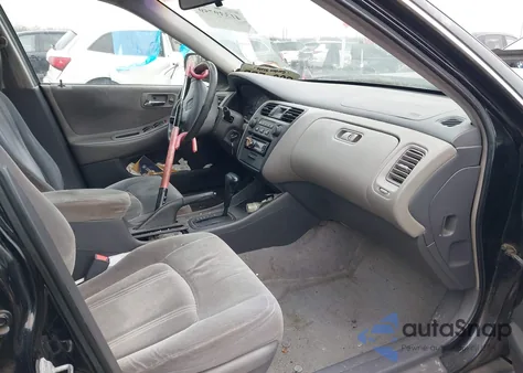 2000 Honda Accord 2.3 Lx z USA, uszkodzony, nr VIN 1HGCG6658YA026075